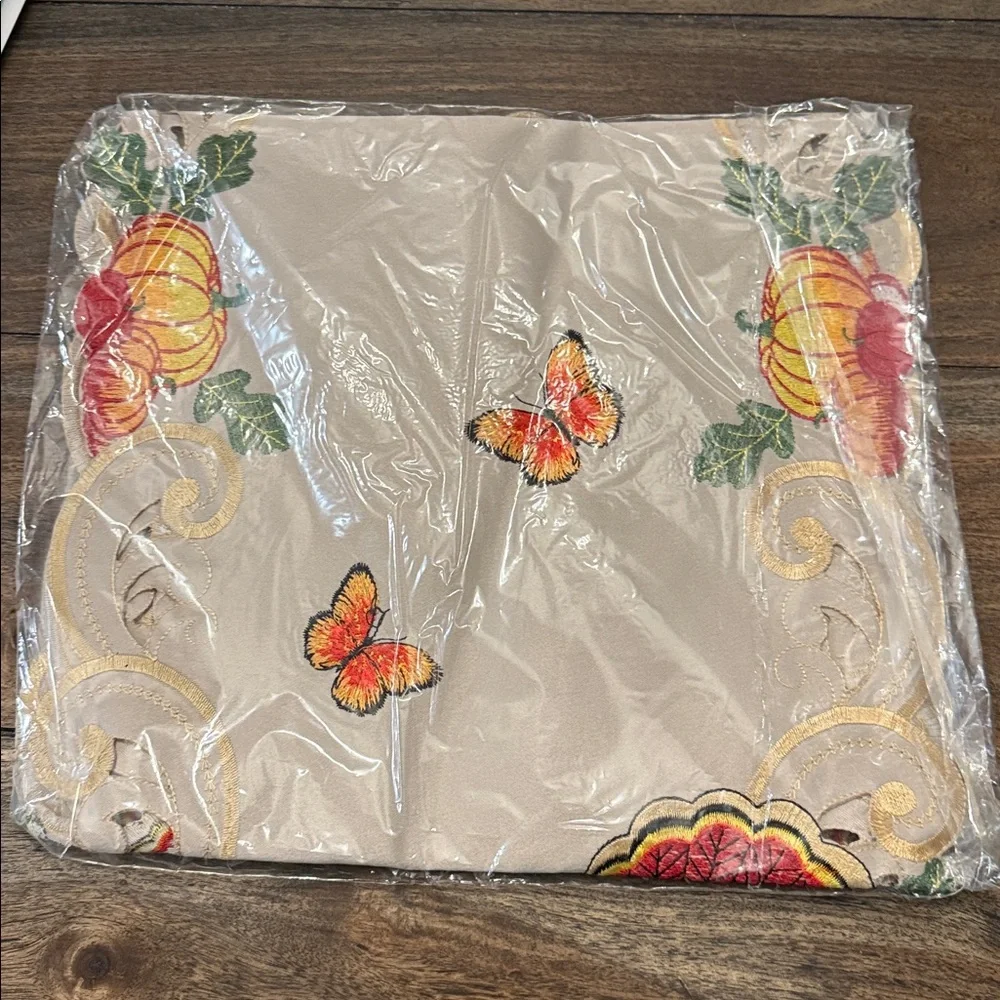 Festive Embroidered Turkey Table Runner - Multicolor & Beige 67.5 x 13